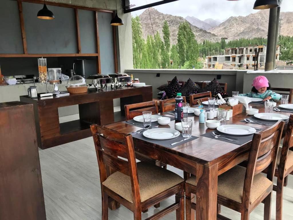 Maple House Ladakh Hotel Leh Exterior foto